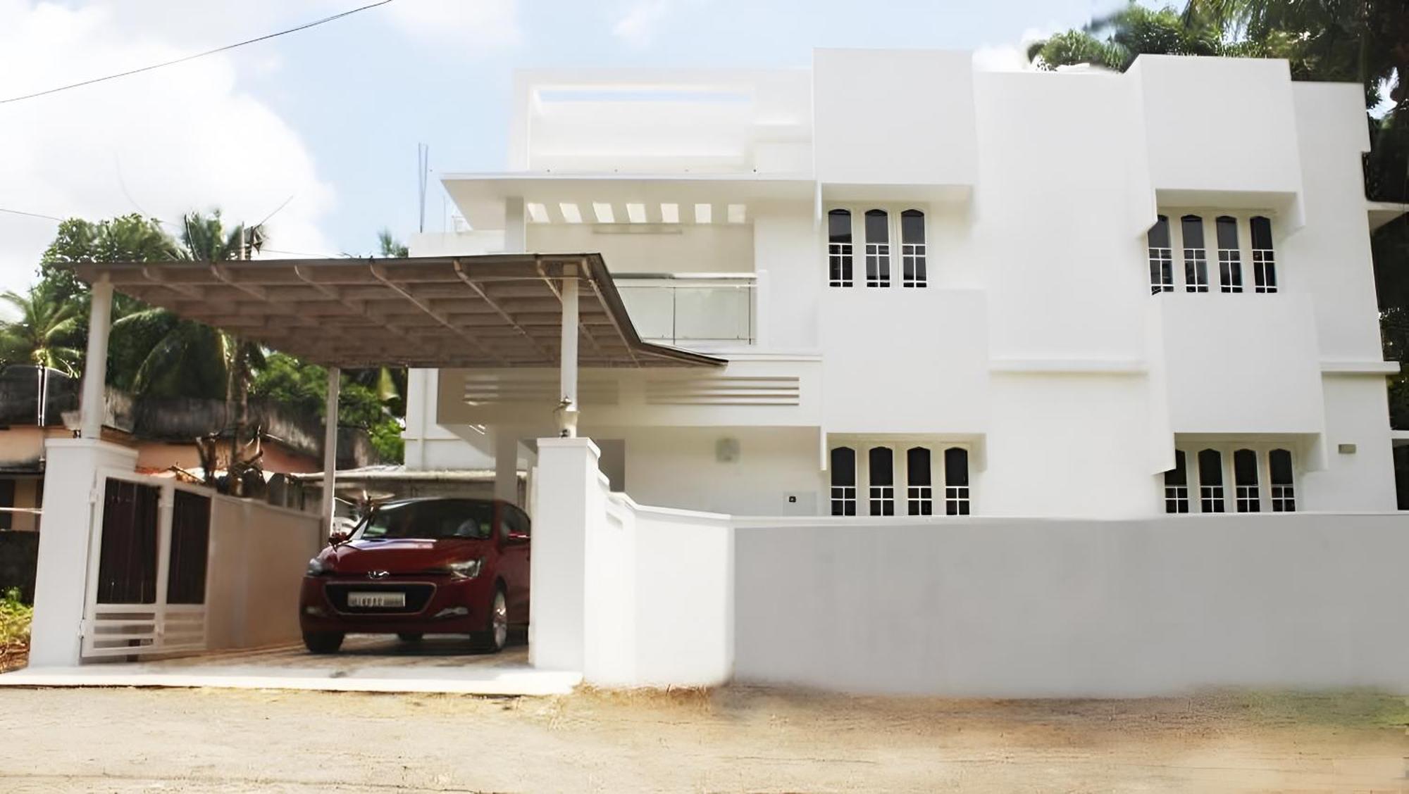 Dream Home Kochi Tripunithura Bagian luar foto