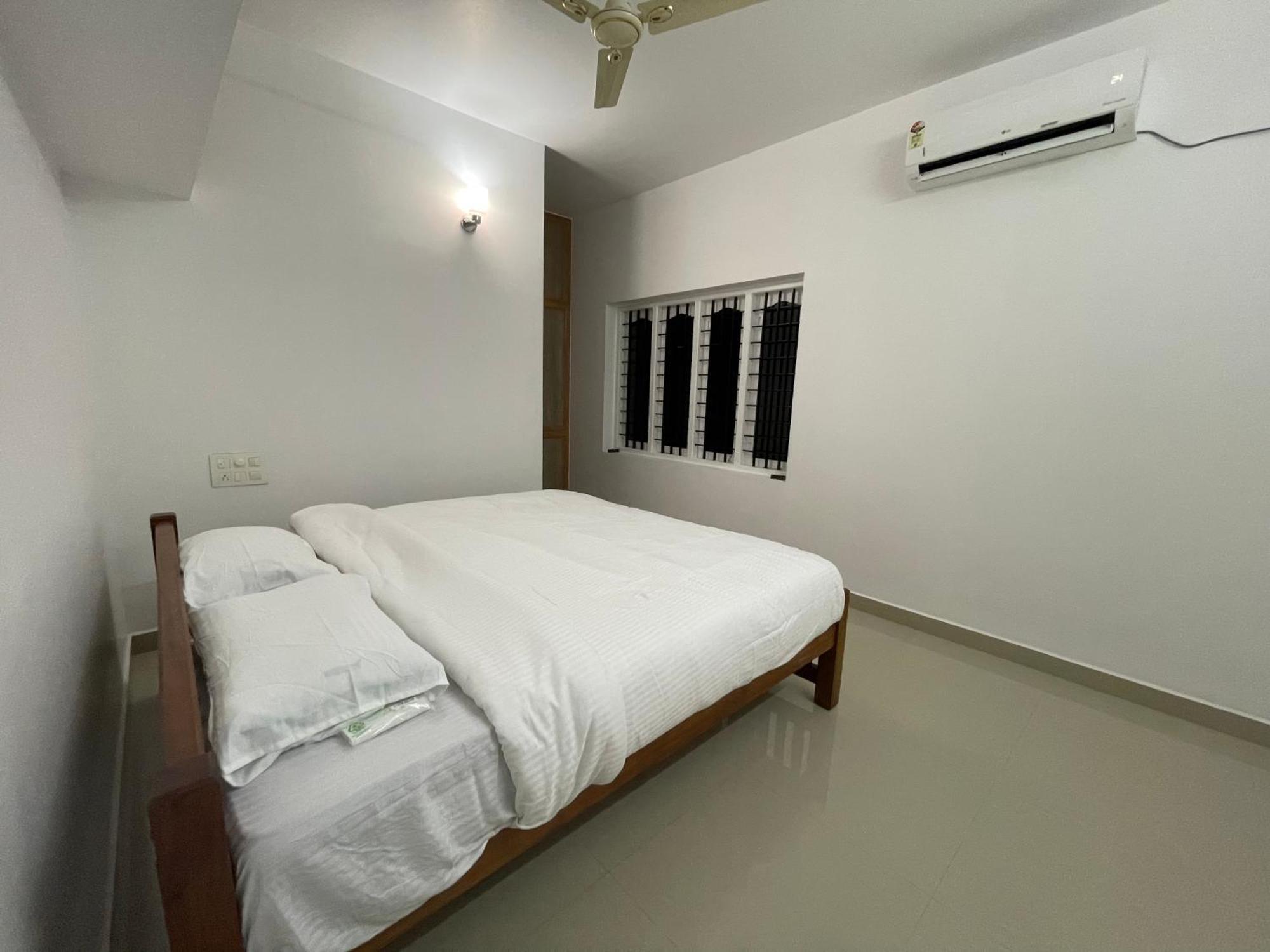 Dream Home Kochi Tripunithura Bagian luar foto