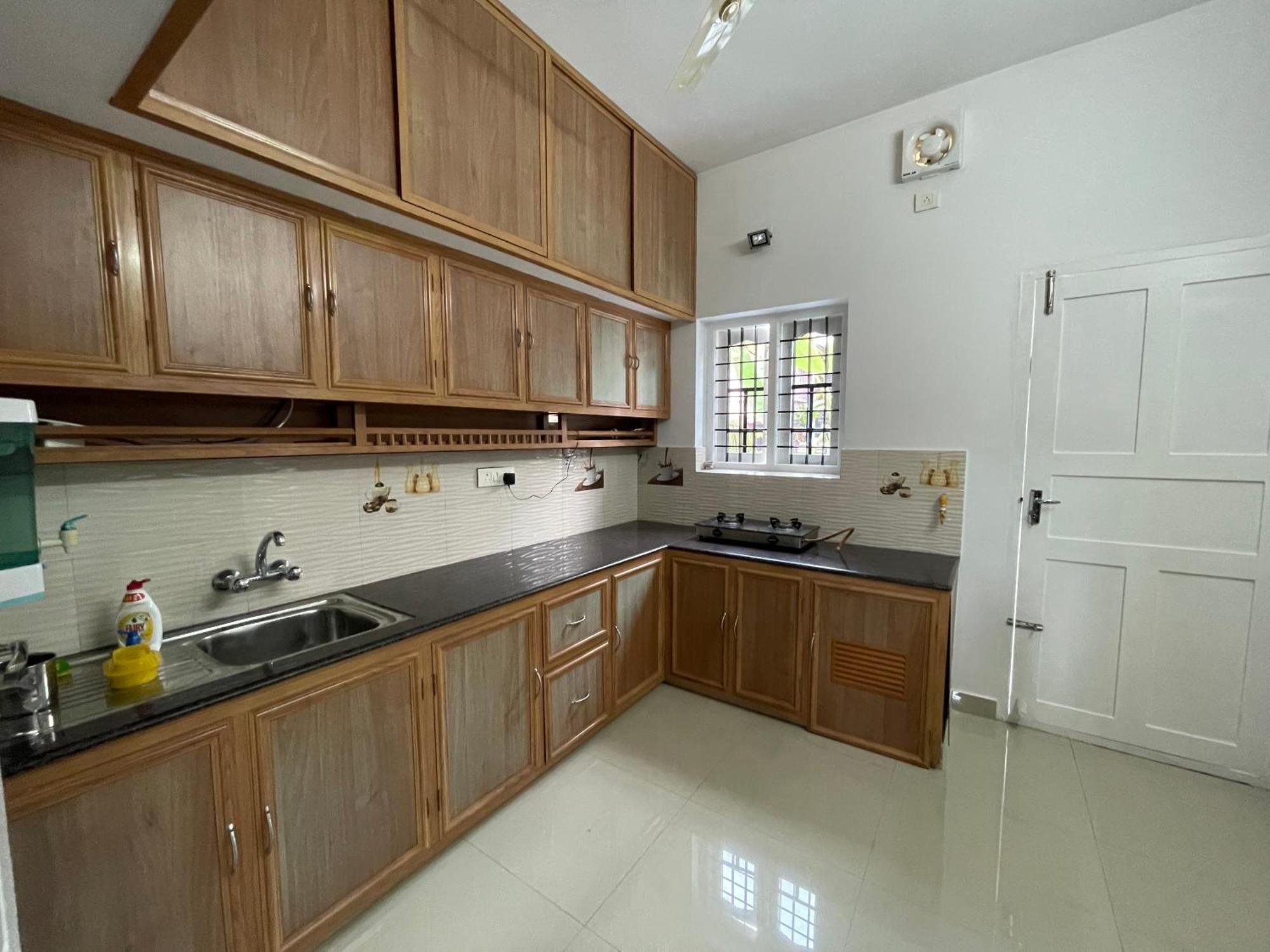 Dream Home Kochi Tripunithura Bagian luar foto